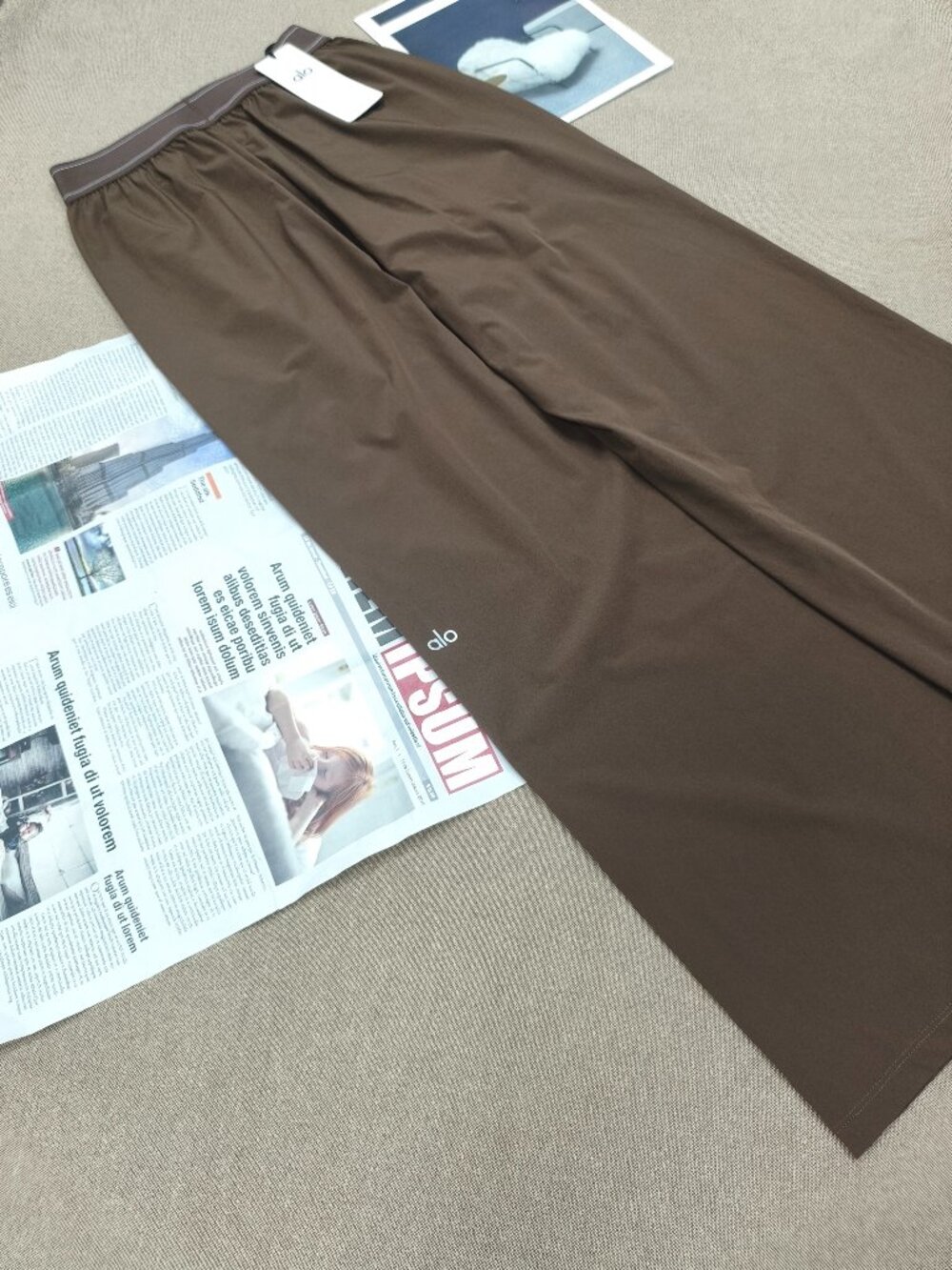 Alo Yoga Espresso Versatile High/Low Rise Trouser🔆Athleisure🎓Office (Regular) - Picture 3 of 7